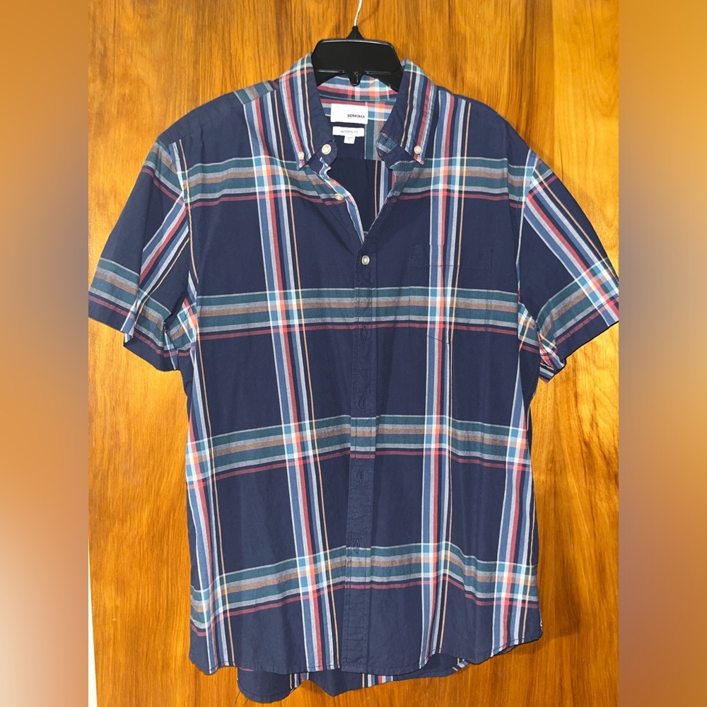 Men’s Sonoma Modern Fit button up tshirt